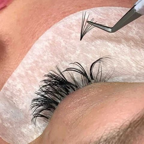 What Is a Lash Fill and When Do You Need One?